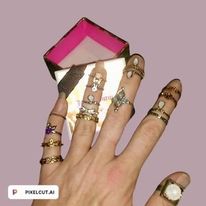 18 midi rings!!